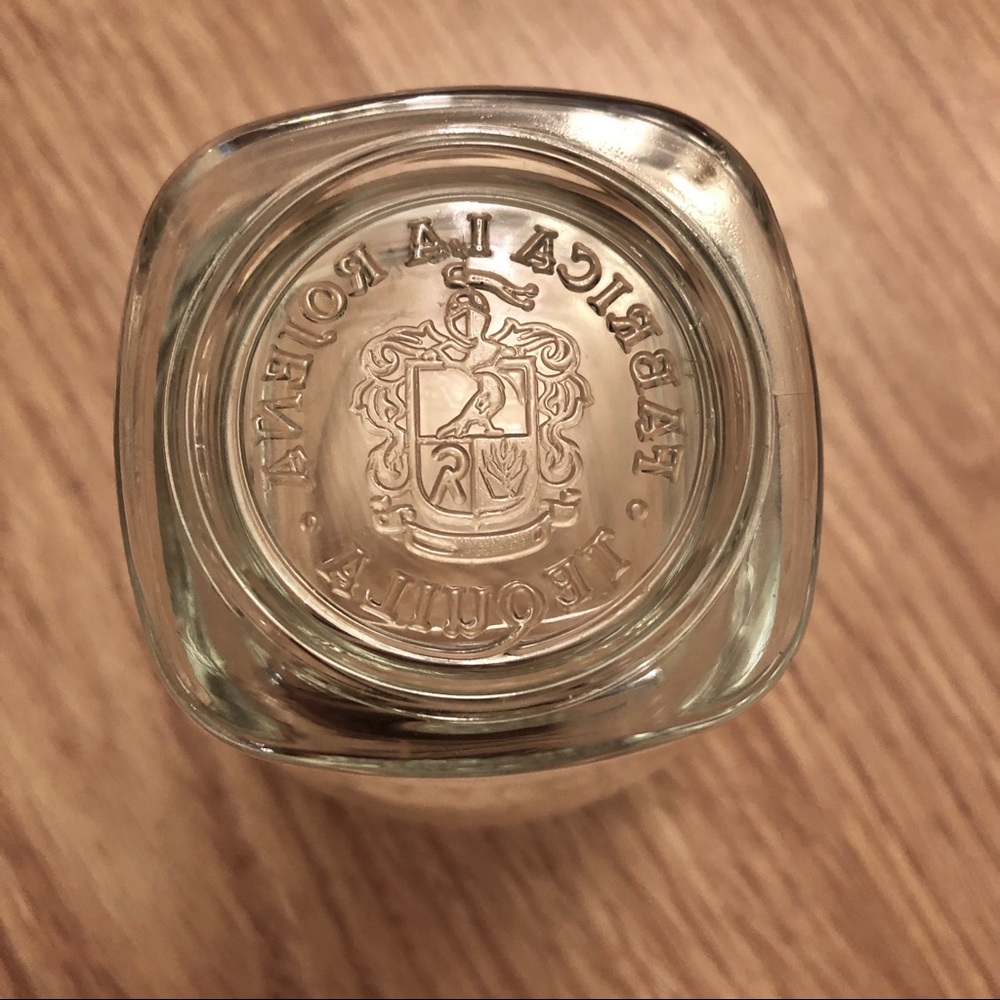 Jose Cuervo-4 Embossed margarita glasses 10oz - Picture 4 of 7